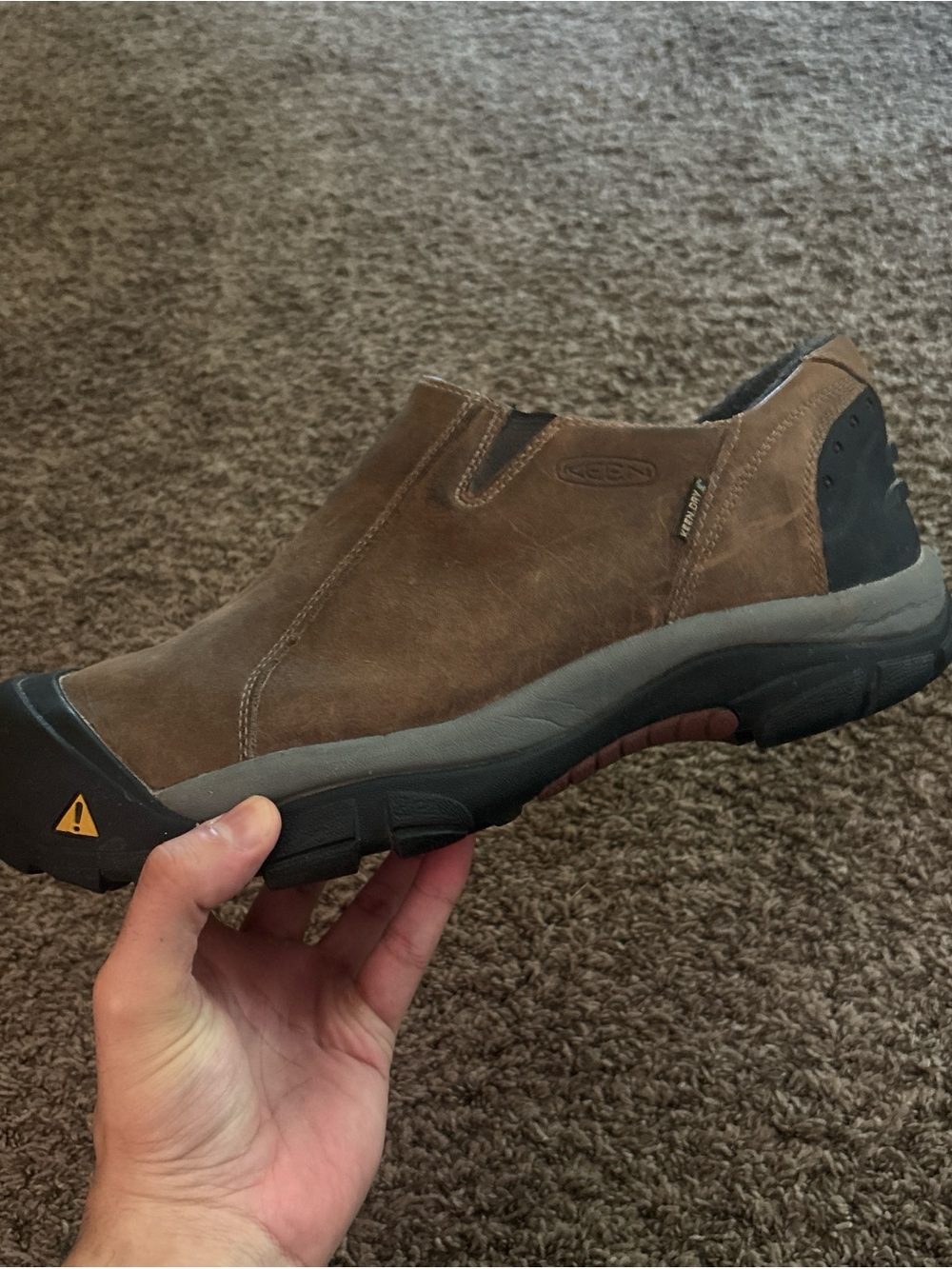 keen men’s brixen low waterproof slip-on insulated shoes